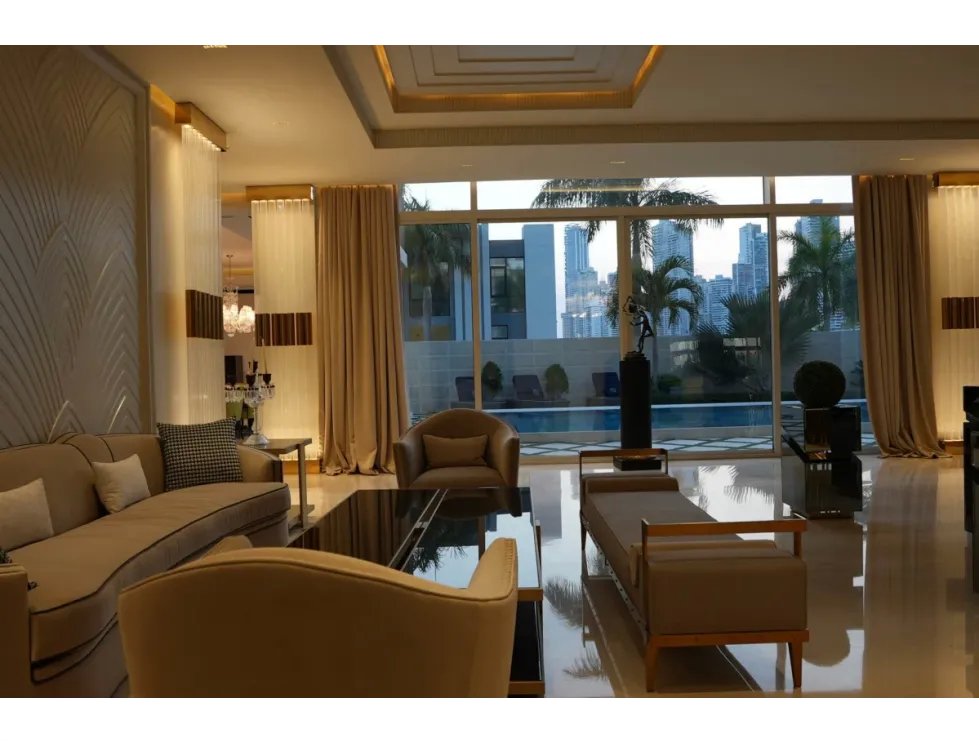 OCEAN REEF ISLAND / 1050M2 / 4 HABITACION/ LUJOSO / LINEA BLANCA