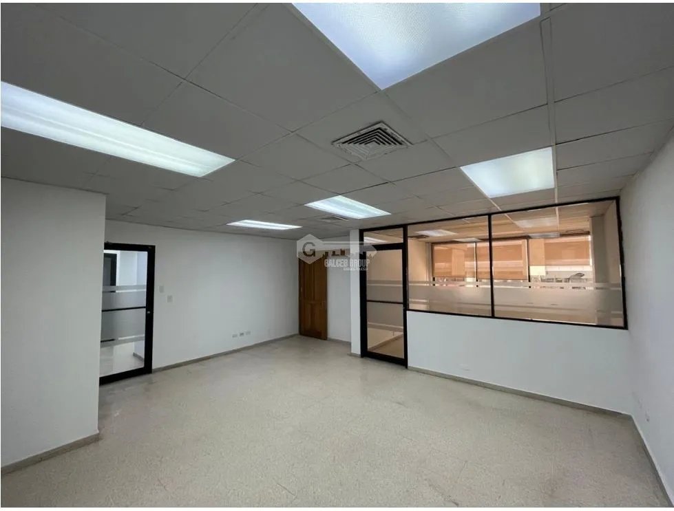 OFICINA / AVE BALBOA / GALERIAS BALBOA / 84M2 / VISTA CINTA COSTERA