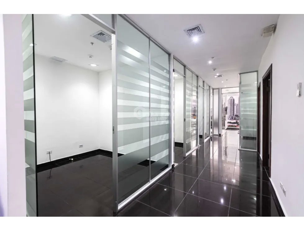 OFICINA / OBARRIO / PH OFFICE ONE / 110M2 / 5 ESPACIOS / AMOBLADA