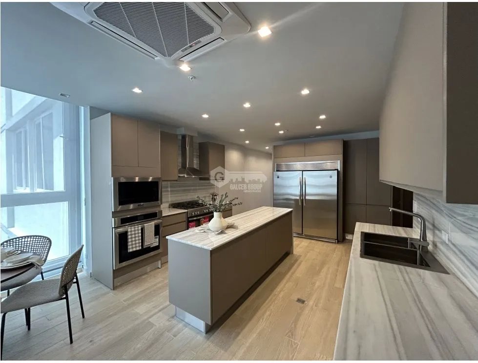 PUNTA PAITILLA / THE TOWERS / 329 M2/ BALCON /4 HABITACIONES/ AMOBLADO