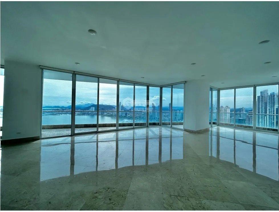 PUNTA PAITILLA / PH THE POINT / 500M2 / 4 HAB / LINEA BLANCA / BALCÓN