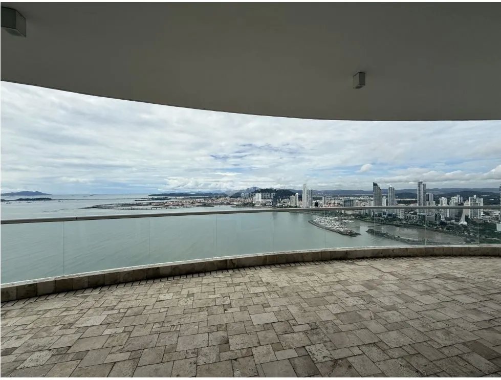 PUNTA PAITILLA / PH THE POINT / 500M2 / 4 HAB / LINEA BLANCA / BALCÓN