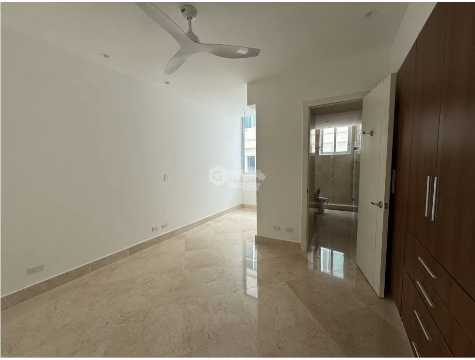 PUNTA PAITILLA / PH THE POINT / 500M2 / 4 HAB / LINEA BLANCA / BALCÓN