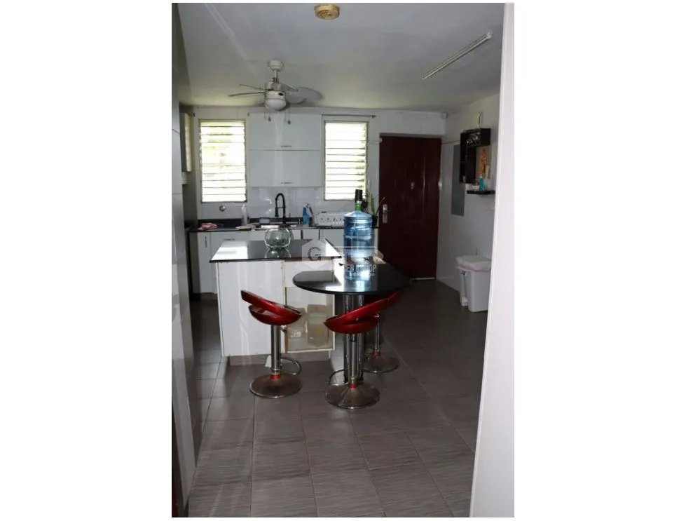 LAS CUMBRES / VILLA ZAITA / 1452 M2 / 4 HABITACION / TERRAZA / JARDIN