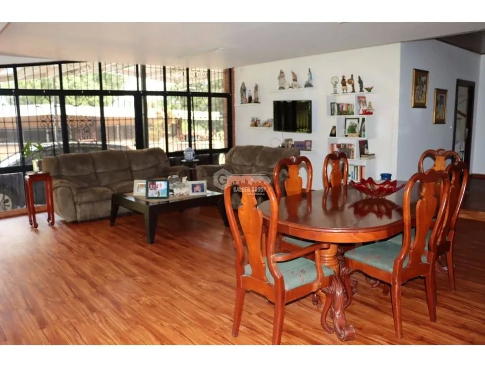 LAS CUMBRES / VILLA ZAITA / 1452 M2 / 4 HABITACION / TERRAZA / JARDIN