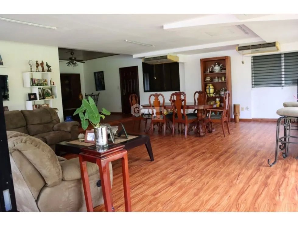 LAS CUMBRES / VILLA ZAITA / 1452 M2 / 4 HABITACION / TERRAZA / JARDIN