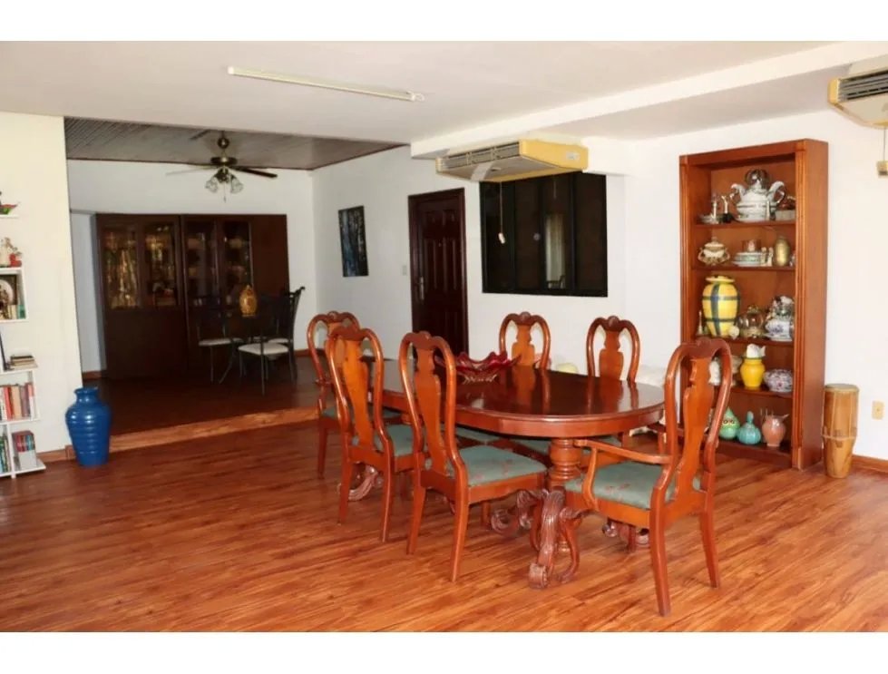 LAS CUMBRES / VILLA ZAITA / 1452 M2 / 4 HABITACION / TERRAZA / JARDIN