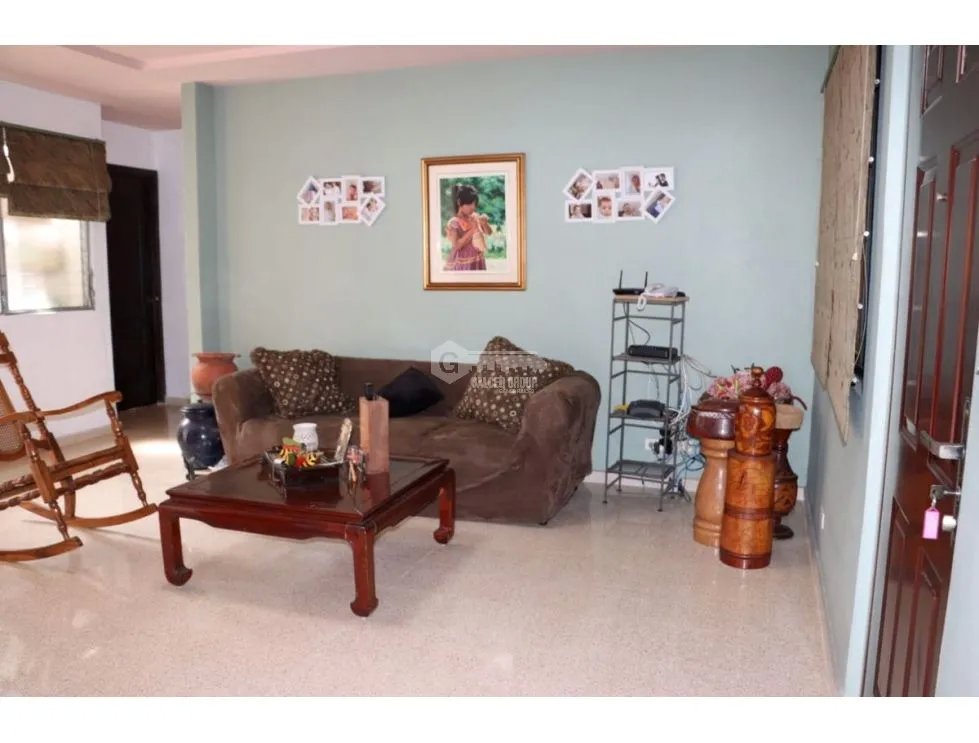 LAS CUMBRES / VILLA ZAITA / 1452 M2 / 4 HABITACION / TERRAZA / JARDIN