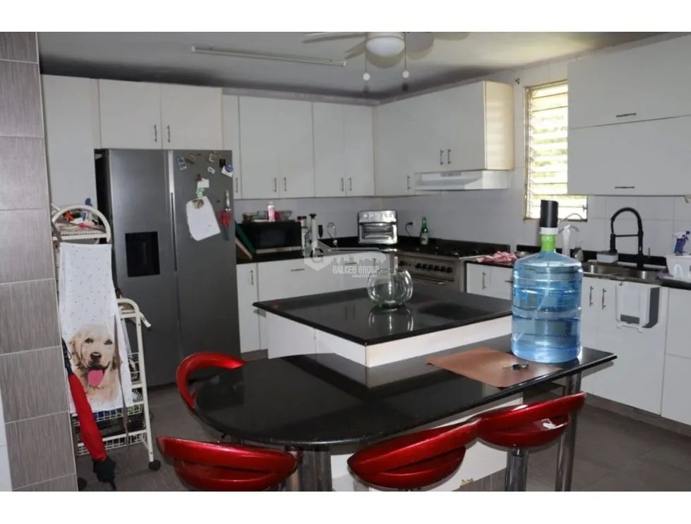 LAS CUMBRES / VILLA ZAITA / 1452 M2 / 4 HABITACION / TERRAZA / JARDIN