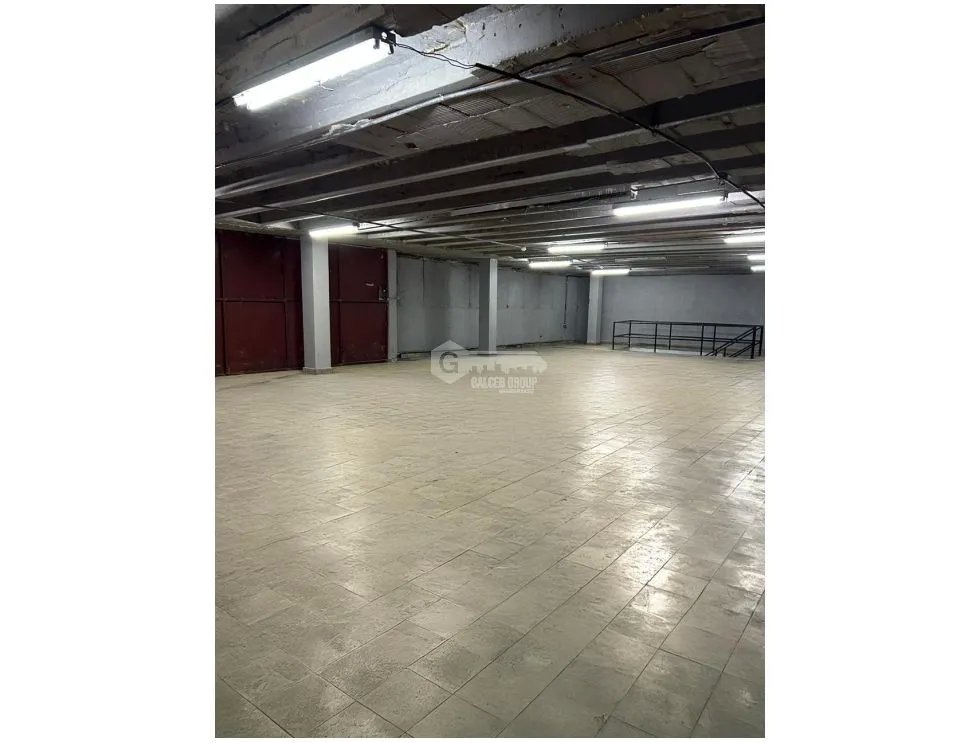 Warehouse for rent in Calidonia