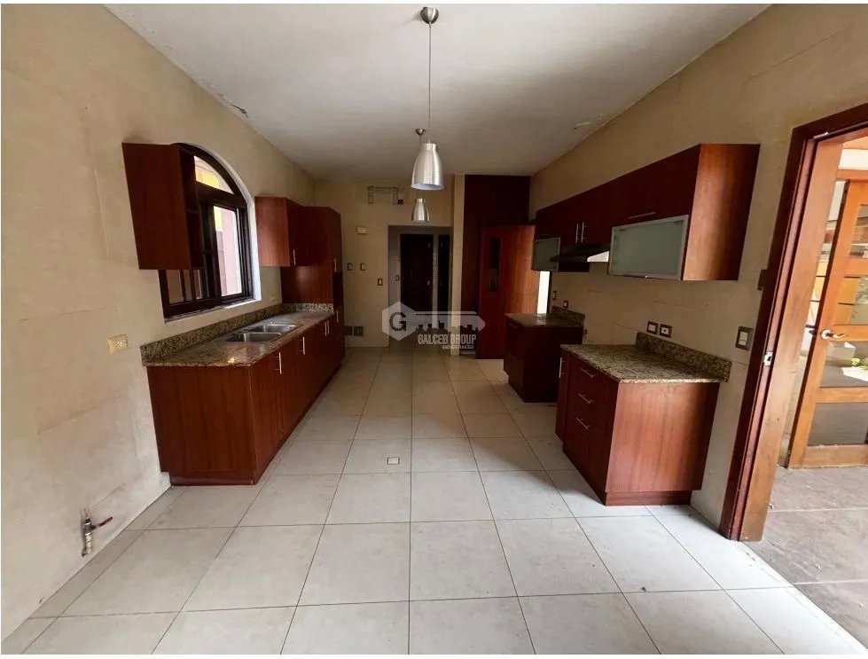 Single Family House for sale in Costa Sur