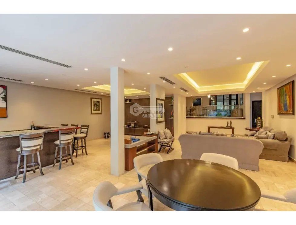 OBARRIO / DUPLEX / 500 M2 / 4 HABITACIONES / PISCINA / TERRAZA