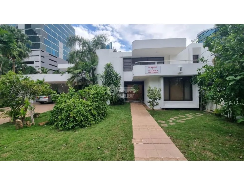 OBARRIO / CASA COMERCIAL 950 M ESQUINA   / PISCINA / 5 HABITACION