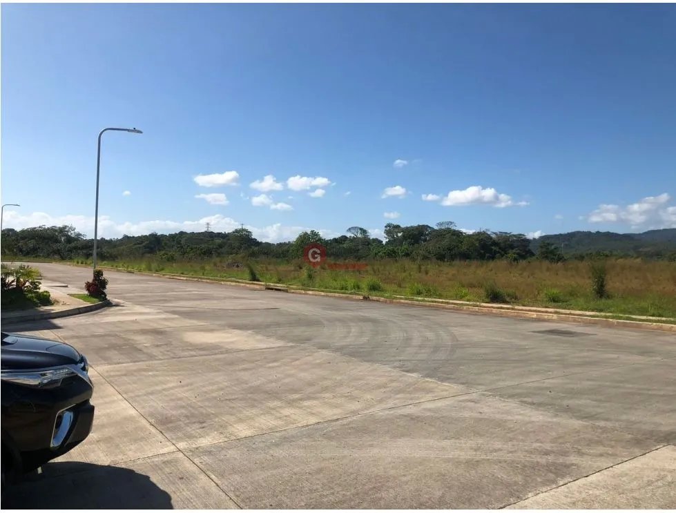 TERRENO EN PARQUE INDUSTRIAL / TOCUMEN STORAGE COMPLEX / 2,500 M2