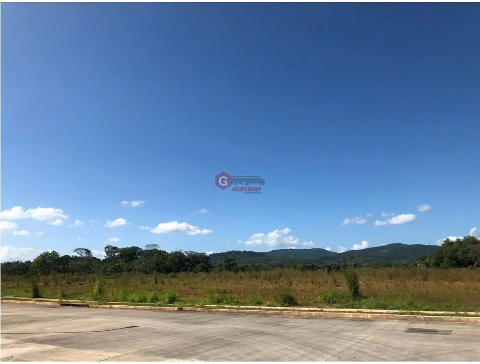 TERRENO EN PARQUE INDUSTRIAL / TOCUMEN STORAGE COMPLEX / 2,500 M2