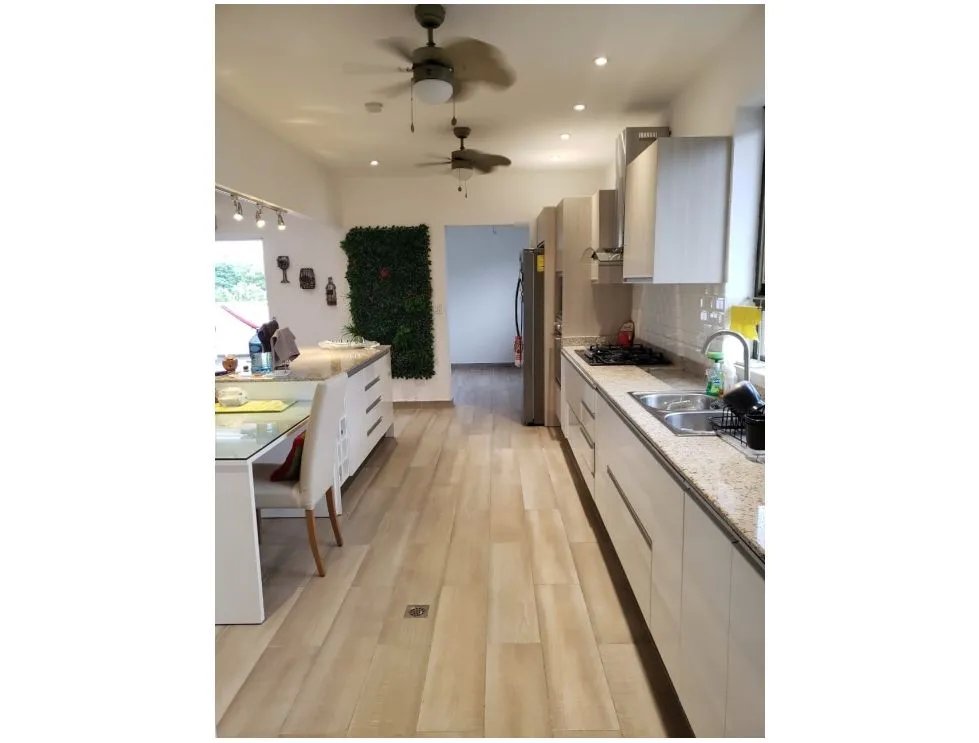 DIABLO / PH PROVENZA / 460m2 / 6 HABITACIONES / PENTHOUSE