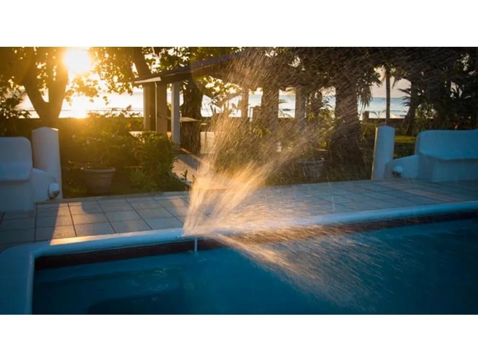 TERRENO COMERCIAL / PISCINA  / FRENTE AL MAR /  PORTOBELO / 5500M