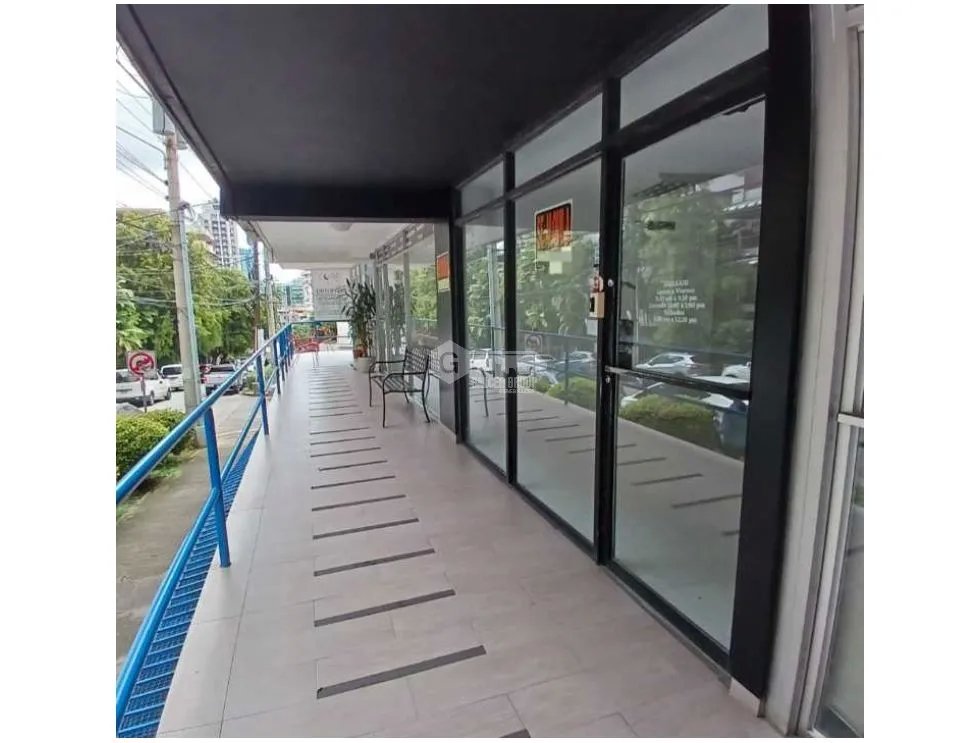 EL CANGREJO / VIA ARGENTINA / LOCAL COMERCIAL / 100M2