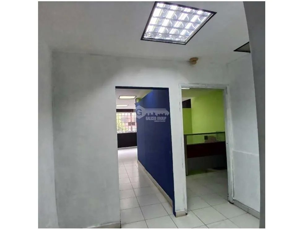 EL CANGREJO / VIA ARGENTINA / LOCAL COMERCIAL / 100M2