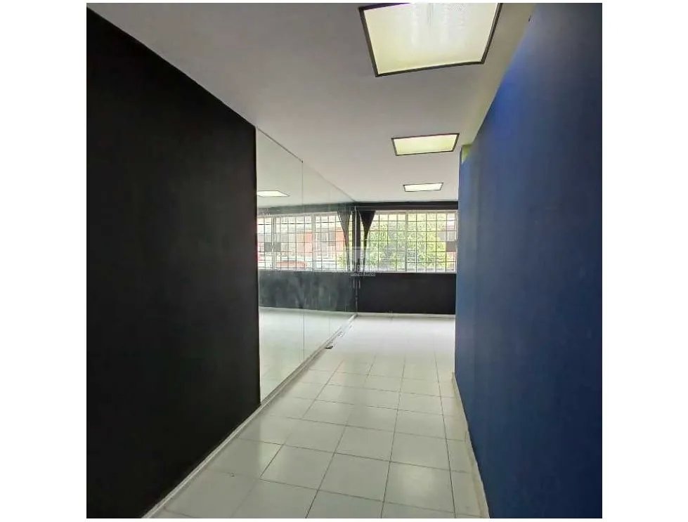 EL CANGREJO / VIA ARGENTINA / LOCAL COMERCIAL / 100M2