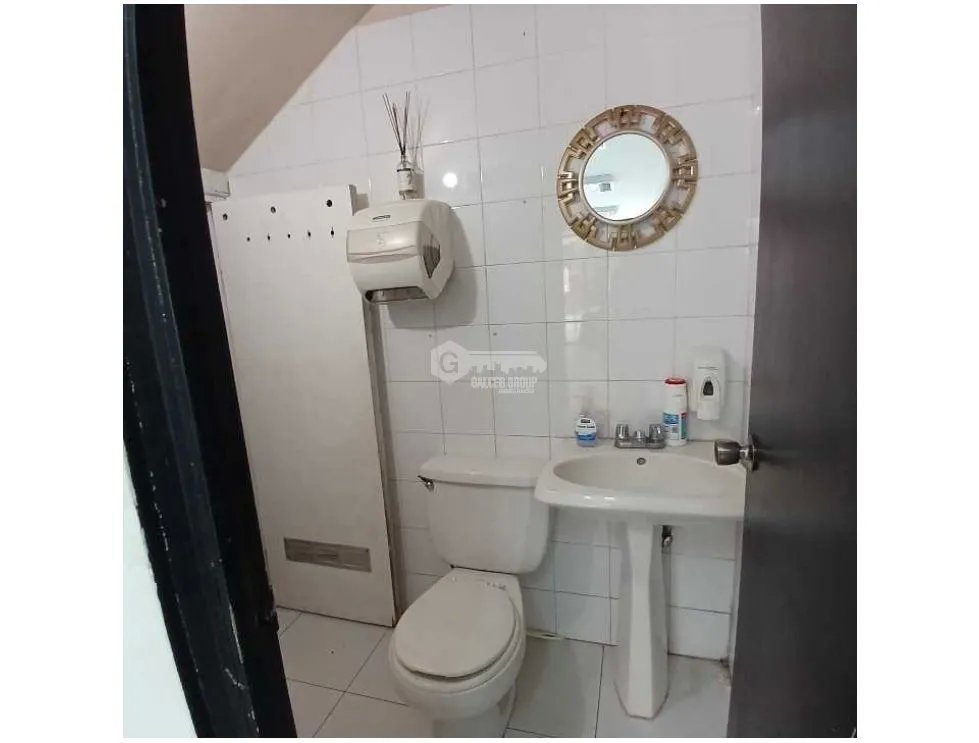 EL CANGREJO / VIA ARGENTINA / LOCAL COMERCIAL / 100M2