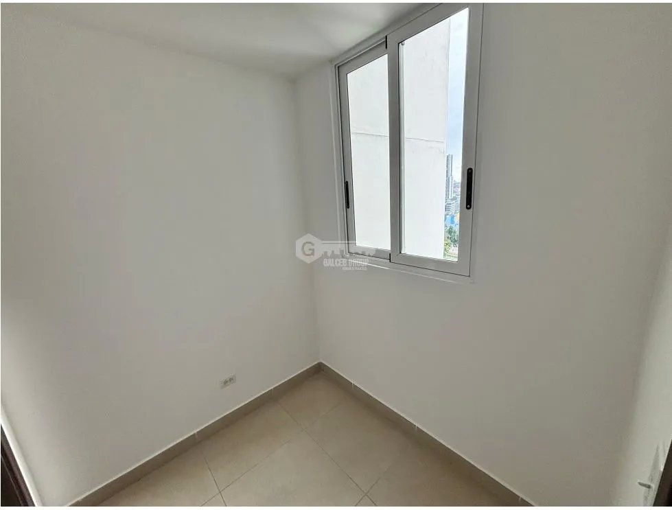 CONDADO DEL REY / PH KINGS PARK / 155m2 / 4 HABITAC. + HAB. SERVICIO