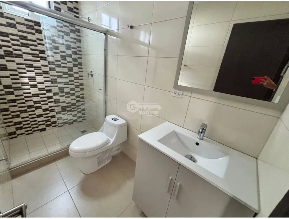 CONDADO DEL REY / PH KINGS PARK / 155m2 / 4 HABITAC. + HAB. SERVICIO