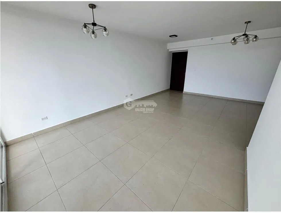 CONDADO DEL REY / PH KINGS PARK / 155m2 / 4 HABITAC. + HAB. SERVICIO