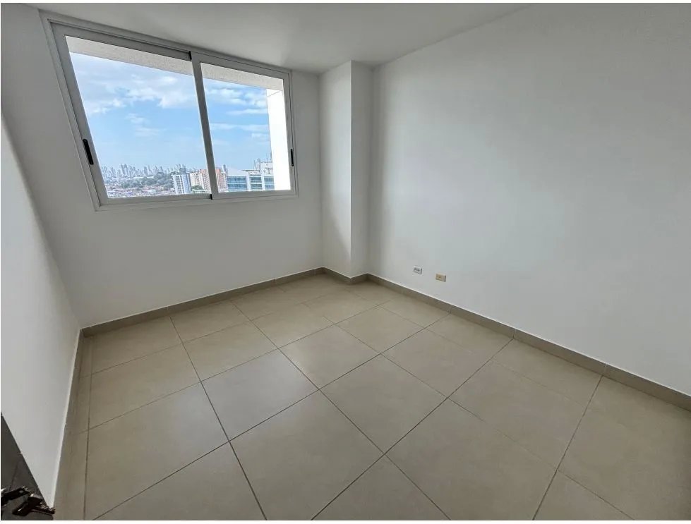 CONDADO DEL REY / PH KINGS PARK / 155m2 / 4 HABITAC. + HAB. SERVICIO