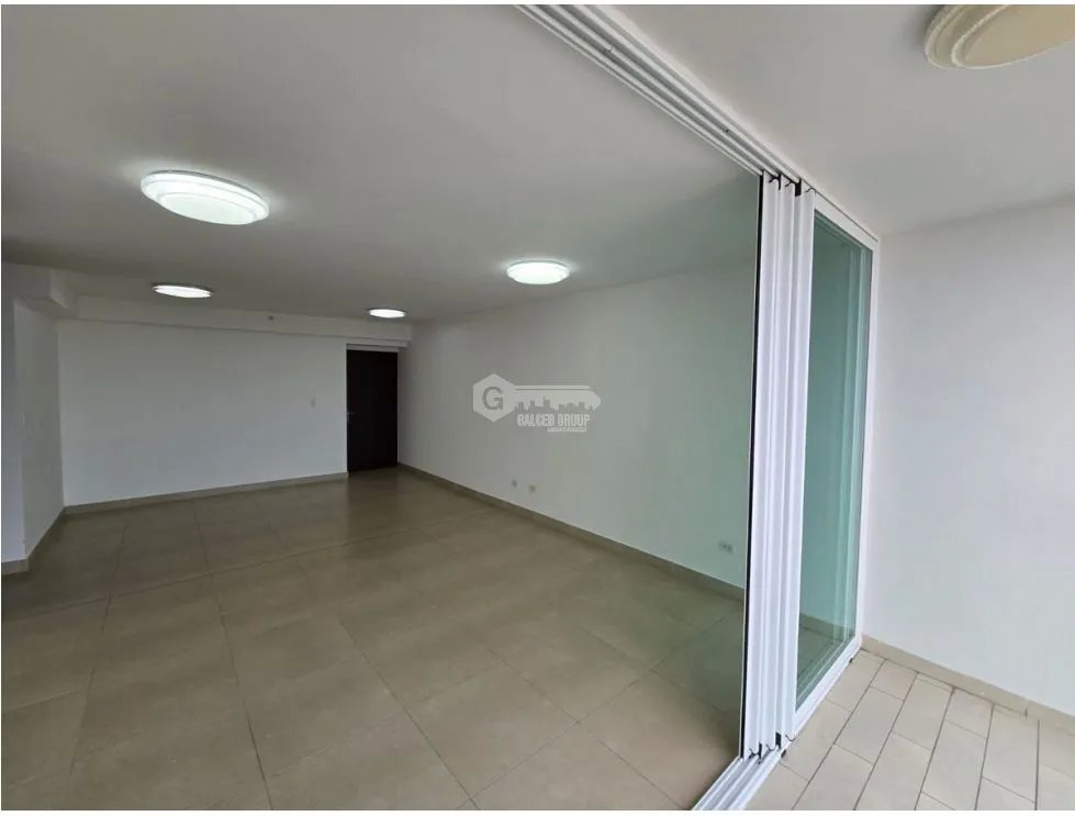 Apartment for sale in Condado del Rey