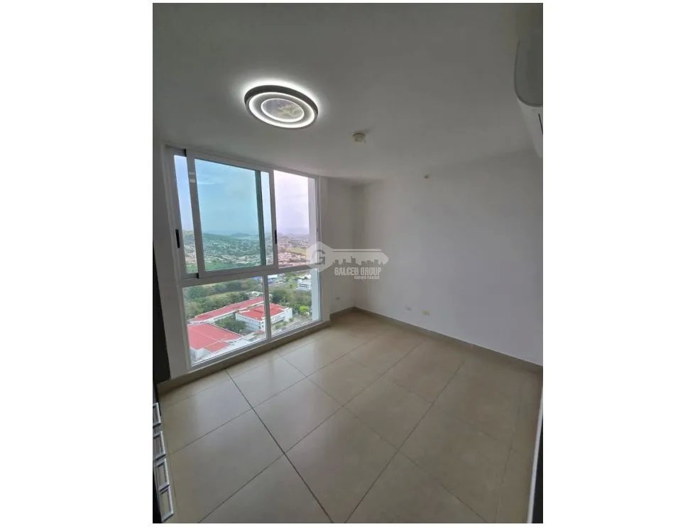 CONDADO DEL REY / PH KINGS PARK / 139M / BALCON