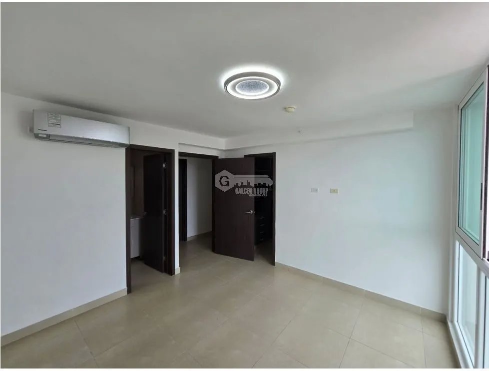 CONDADO DEL REY / PH KINGS PARK / 139M / BALCON