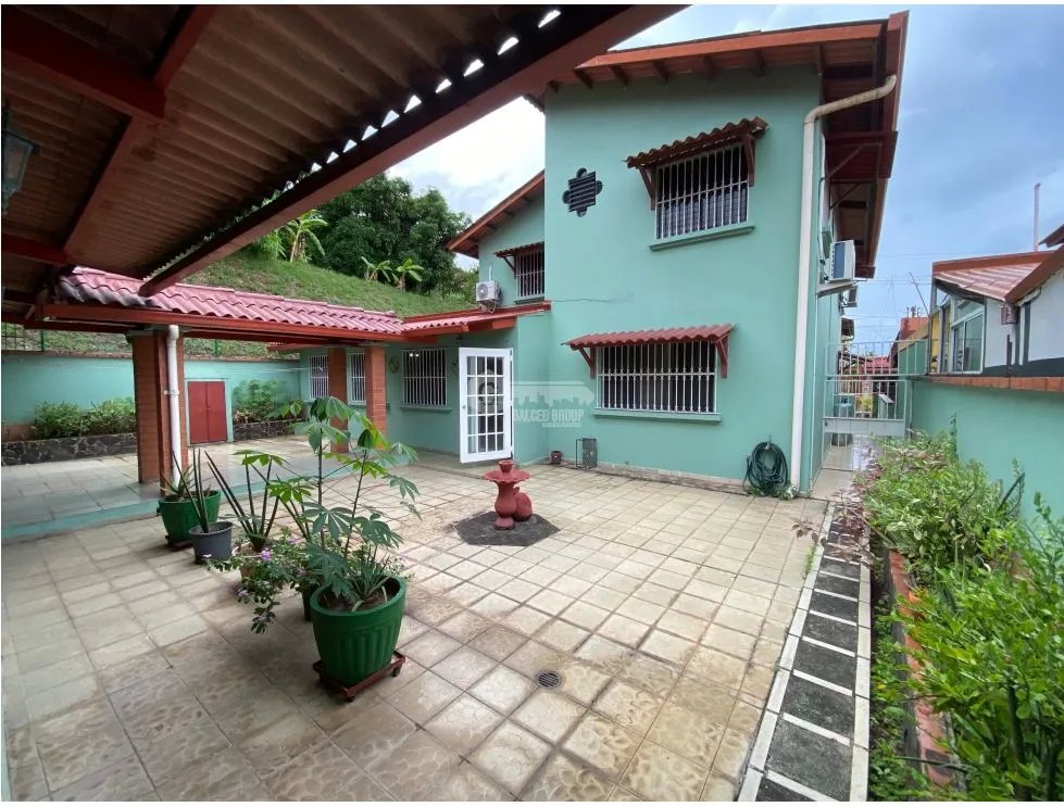Single Family House for sale in Villa Lucre