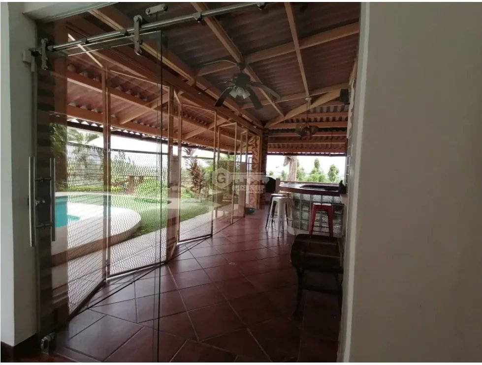 VILLA LUCRE / LAS PALMERAS / 706M / PISCINA / DOS NIVELES