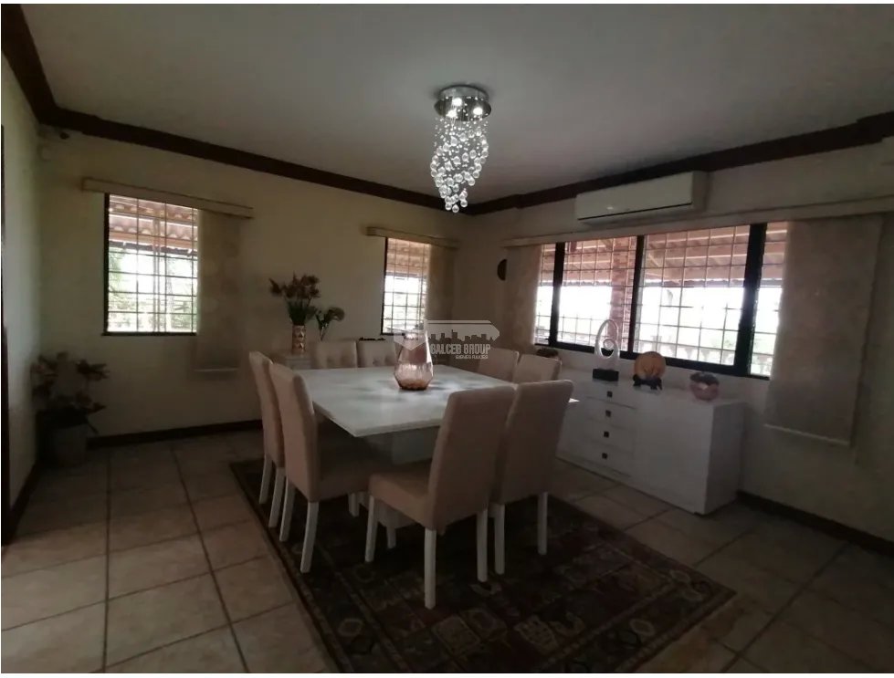 VILLA LUCRE / LAS PALMERAS / 706M / PISCINA / DOS NIVELES