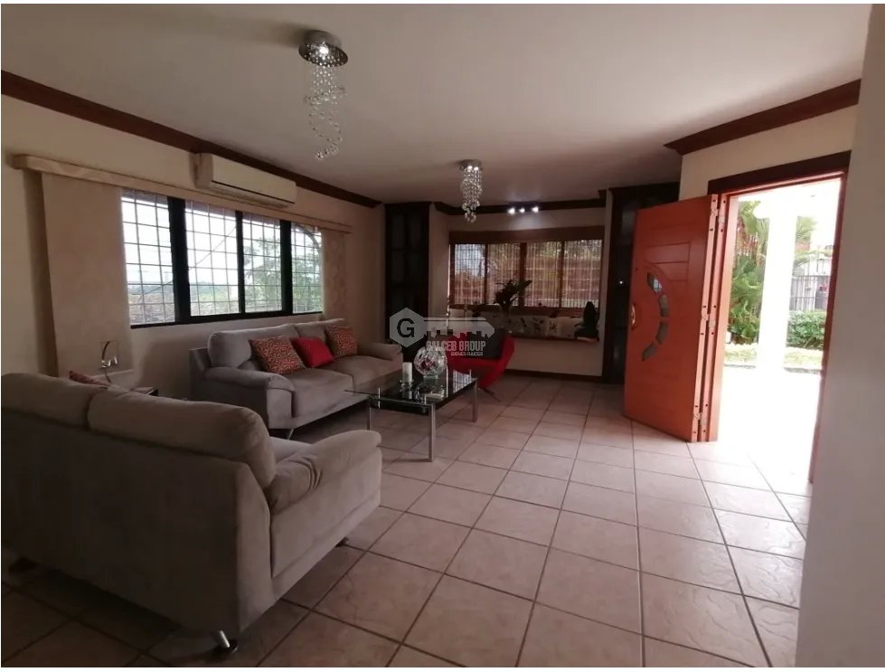 VILLA LUCRE / LAS PALMERAS / 706M / PISCINA / DOS NIVELES
