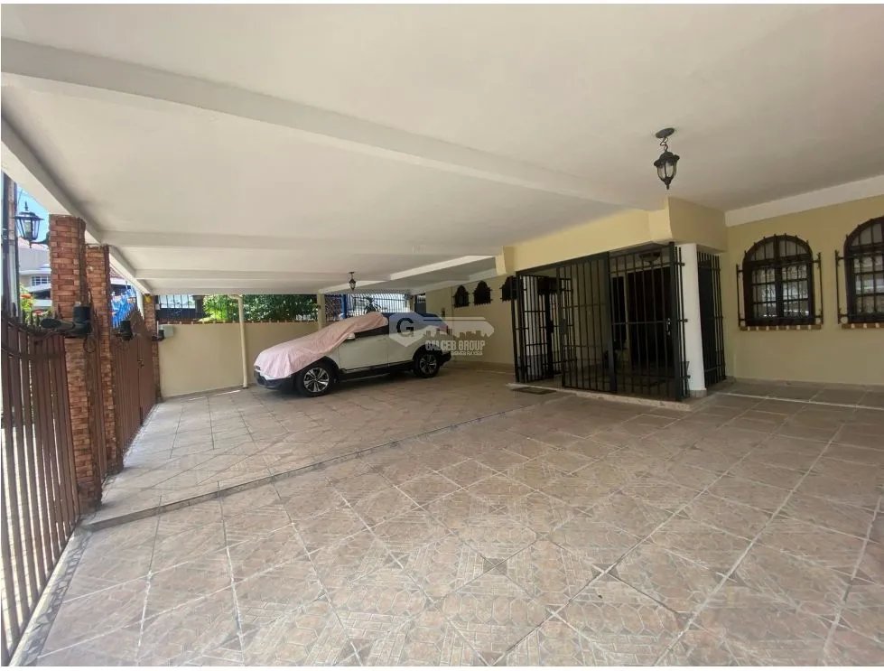 Single Family House for sale in La Alameda