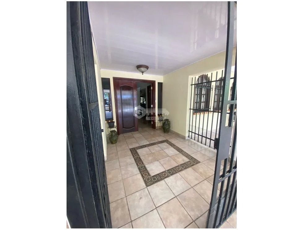 Single Family House for sale in La Alameda