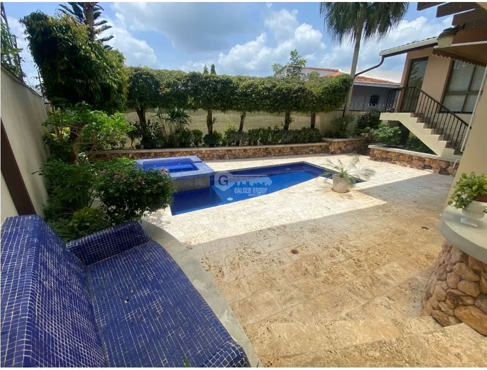Single Family House for sale in La Alameda