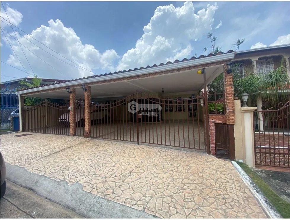 Single Family House for sale in La Alameda