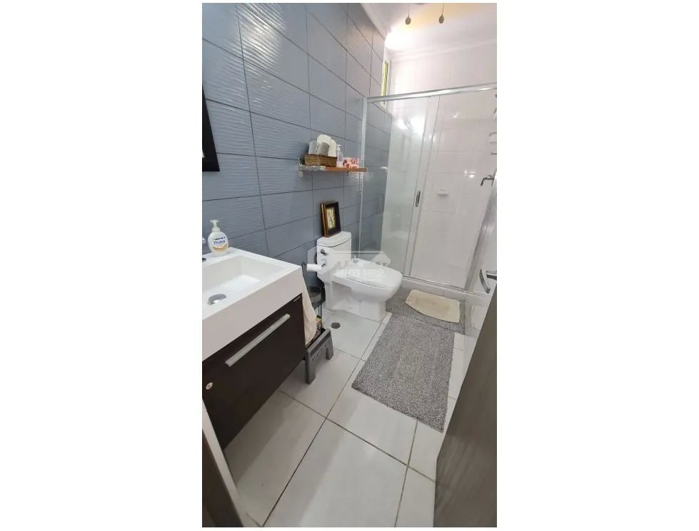 SE ALQUILA APARTAMENTO EN METROPOLITAN PARK DE 2 HABITACIONES AMOBLADO