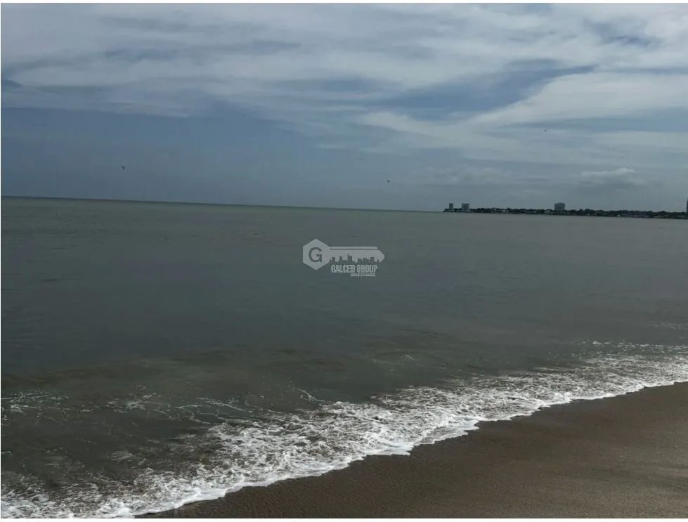TERRENO / PLAYA MALIBU / 2000m2 / SEGUNDA LINEA DEL MAR