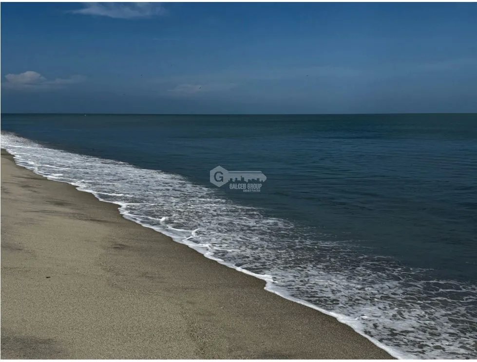 TERRENO / PLAYA MALIBU / 2000m2 / SEGUNDA LINEA DEL MAR