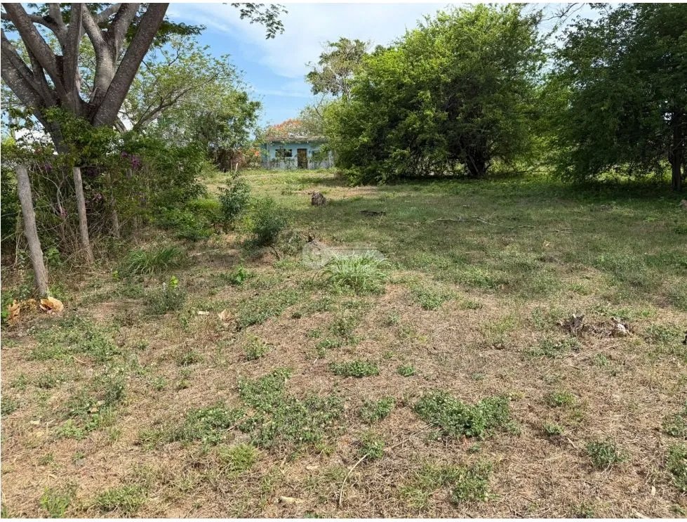 SE VENDE TERRENO EN PLAYA MALIBU SEGUNDA LINEA DEL MAR