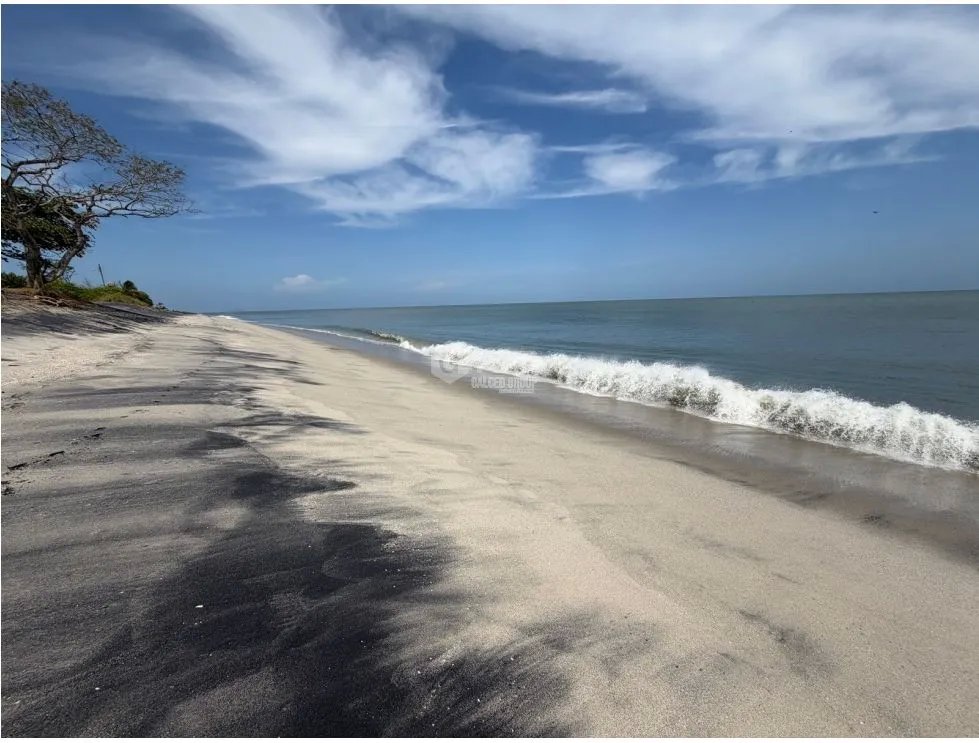 TERRENO / PLAYA MALIBU / 1000m2 / SEGUNDA LINEA DEL MAR