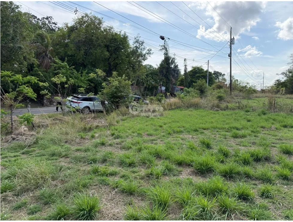 SE VENDE FINCA VIA ALTOS DEL MARIA DE 30 HECTAREAS  FRENTE A CALLE