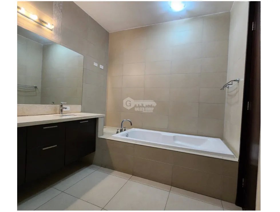 Apartment for sale in Punta Pacifica