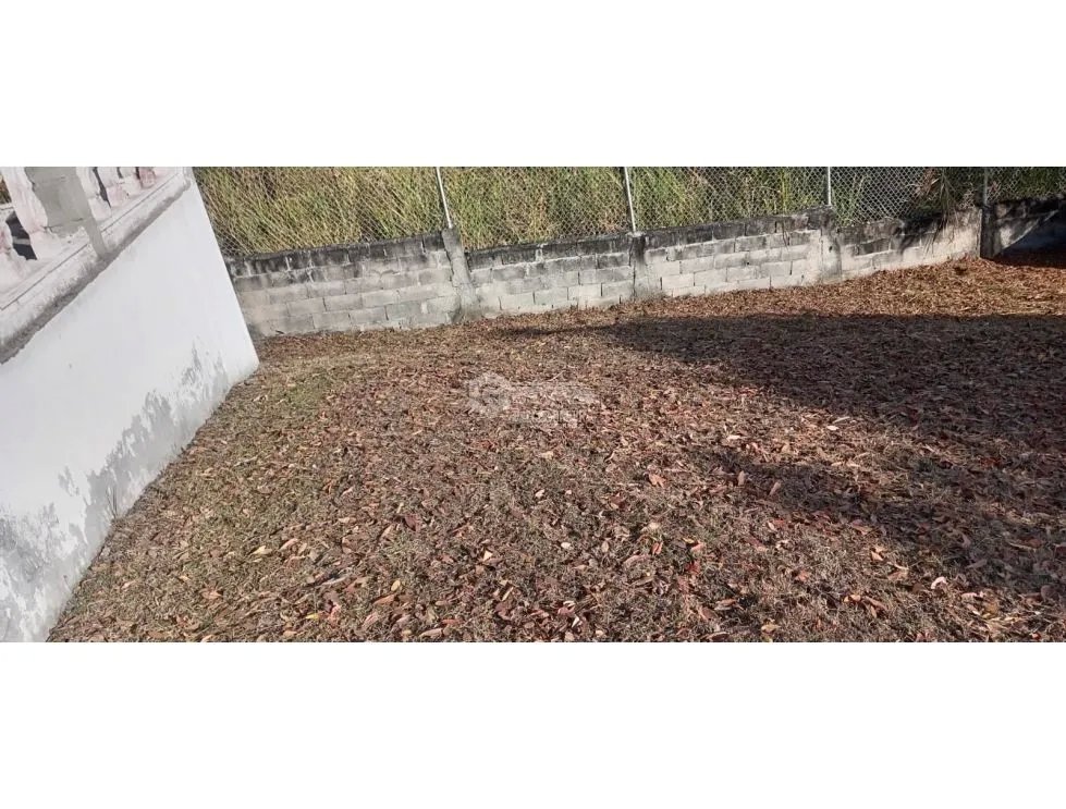 SE VENDE TERRENO CON GAZEBO FRENTE AL LAGO EN SAN CARLOS LAGOMAR