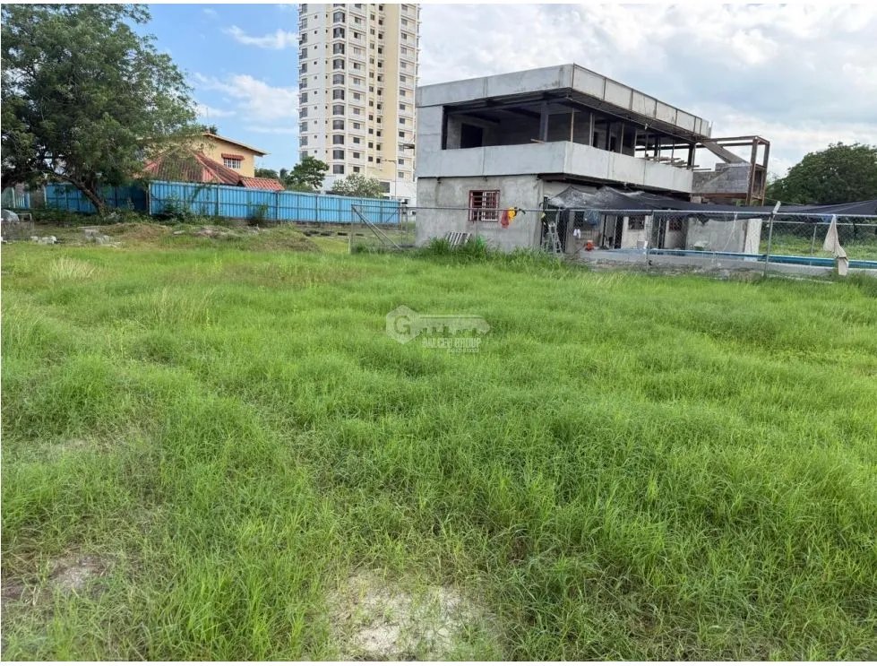GORGONA / PLAYA MALIBU / 554M / TERRENO PLANO / A 1 MINUTO LA PLAYA RR