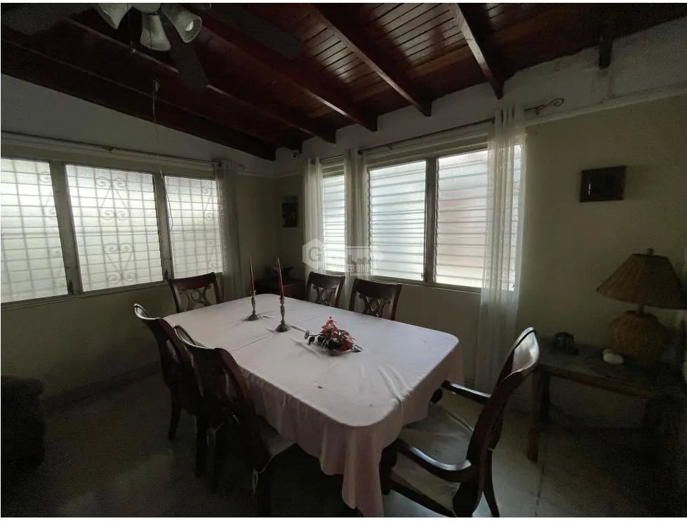 SE VENDE TERRENO COMERCIAL SOBRE LA VIA ESPAÑA IDEAL PARA INVERSION